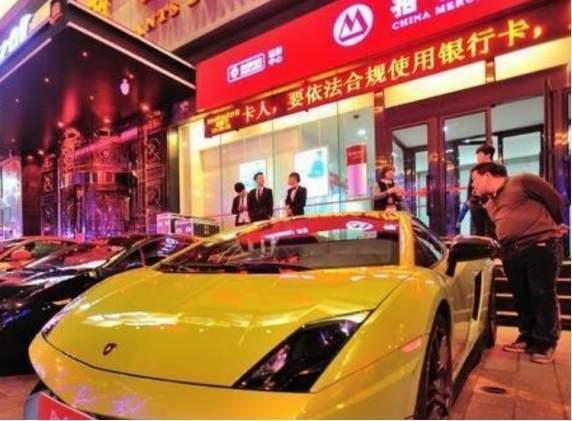 国产跑车蹦迪视频,速度与音乐的完美融合